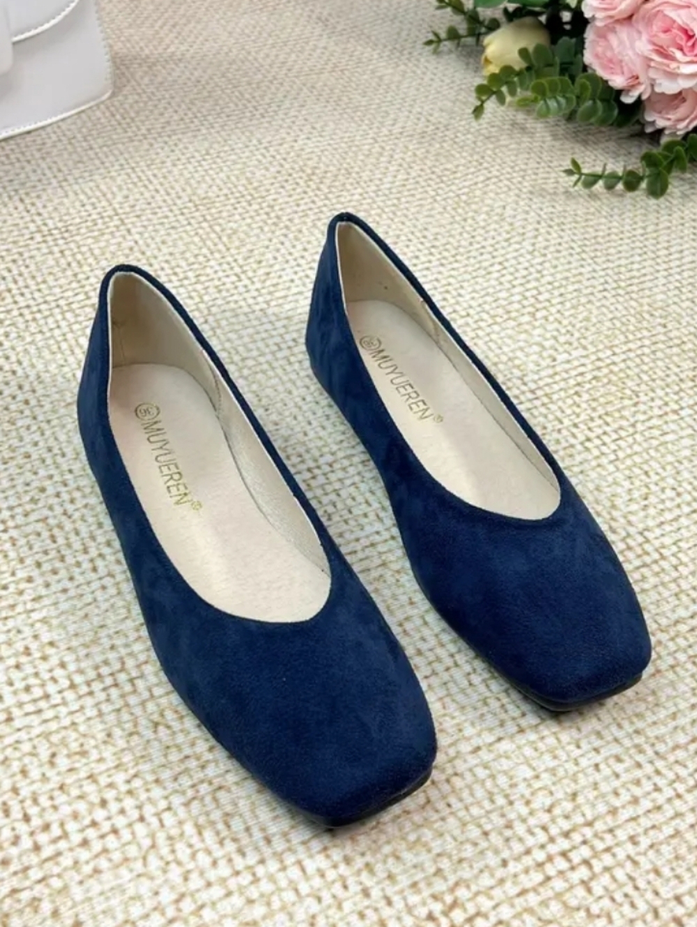 NEW! Women’s Navy Ballet Flats Sz 6